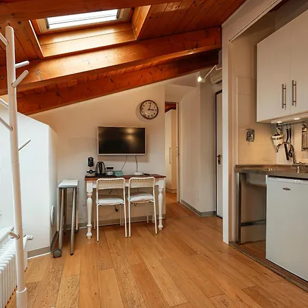 30 Ottobre Трієст